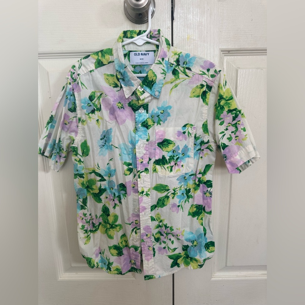 Old Navy size 8, short sleeve shirt